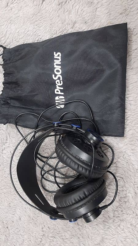 PreSonus HD7 Studio Headphones 2