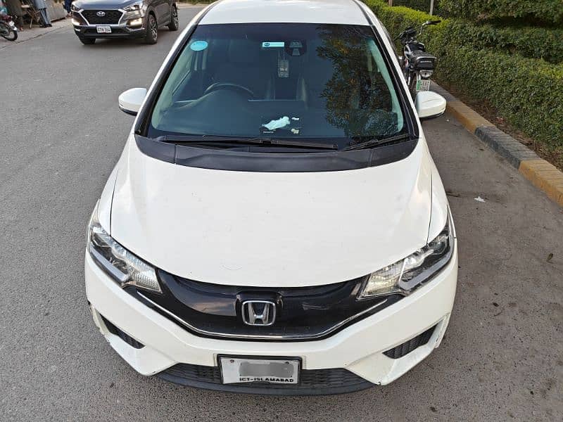 Honda Fit 2014/18 Isb Reg Pearl White 4