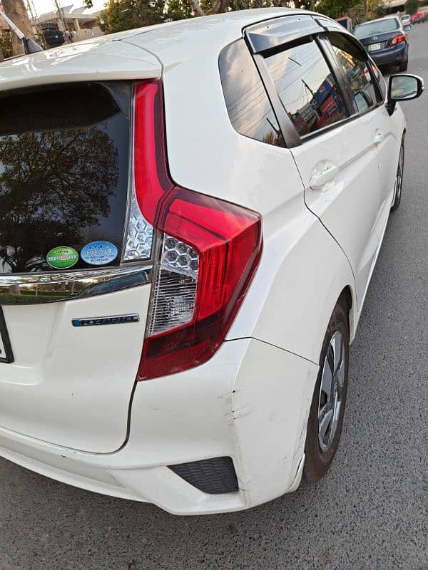 Honda Fit 2014/18 Isb Reg Pearl White 5