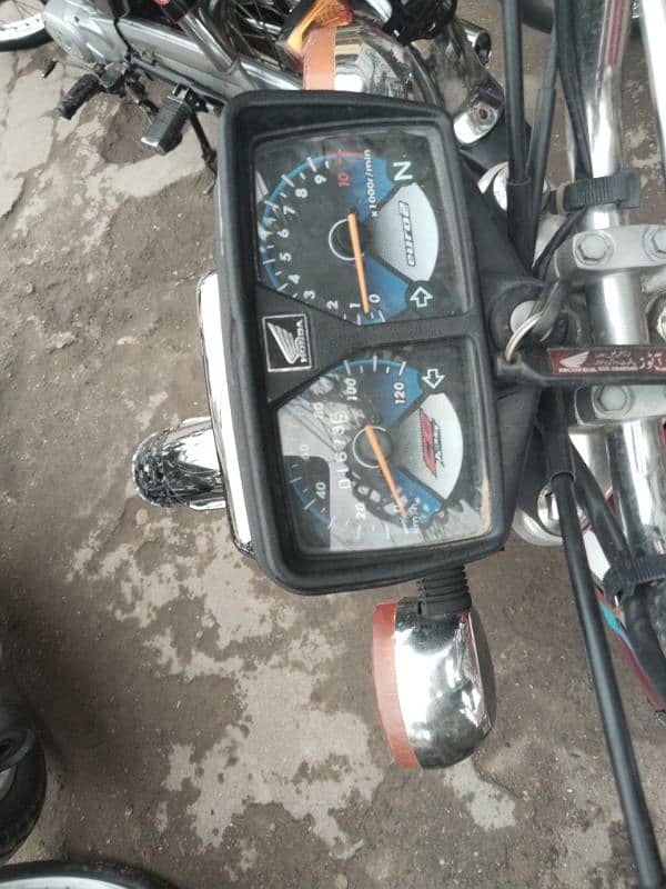 Honda 125 2023 03279746554 1