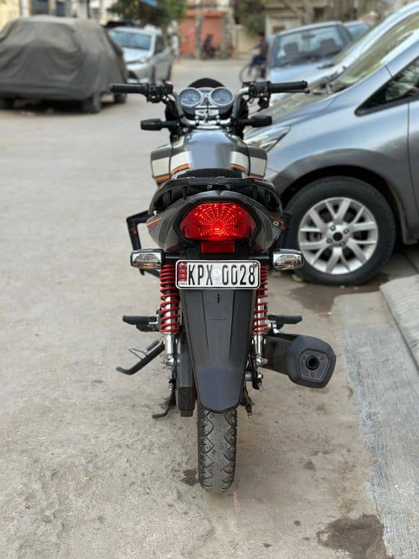 Honda CB 150F 22 model end 23 register 10k milage used 12