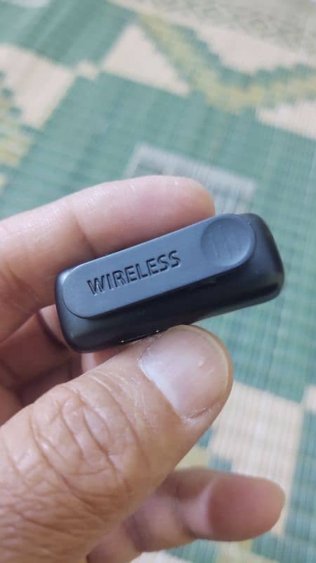 iPhone Single Wireless Mic Working Conditions 2