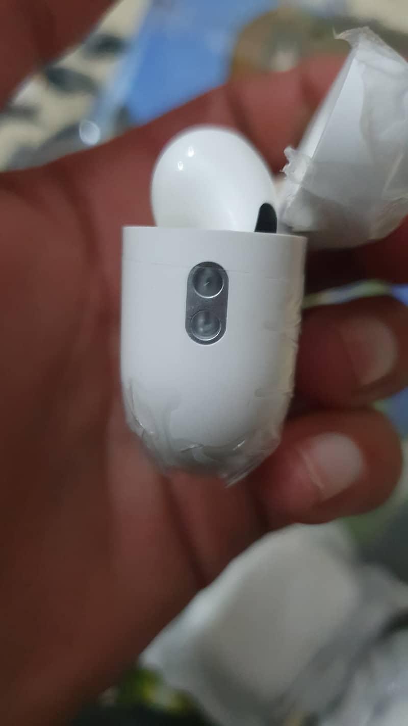 Airbuds 9 with charging cable 5