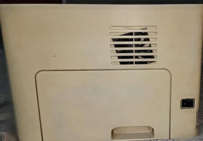 ORIGINAL HP laserjet 1320 printer in very good condition 3