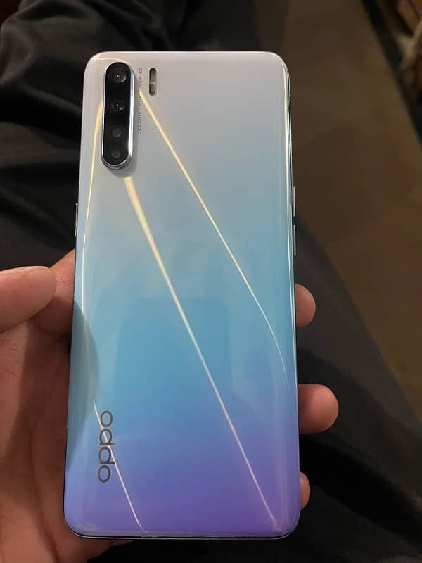 Oppo F15 8/256 3