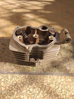 Honda cg 125 atlas genuine Head cylinder in used condition. 1