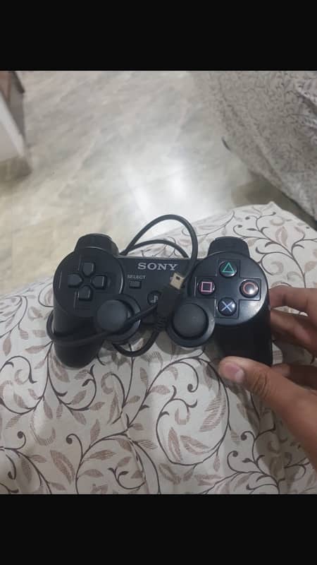 PlayStation 3 original controller [Price is slightly negotiable] 1