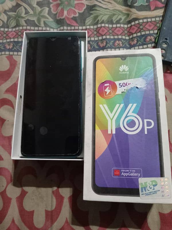 huawei y6p with box 0