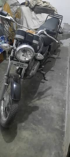 Suzuki GS 150 | Modle 2023 | Lahore Registered Bike | 3500 KM's Driven