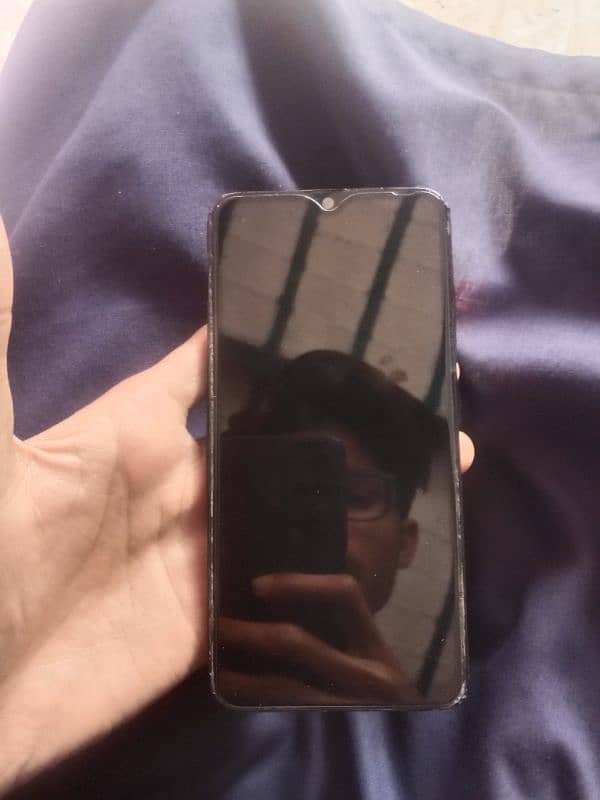 Vivo y93 6/128 exchange with gaming phone 0