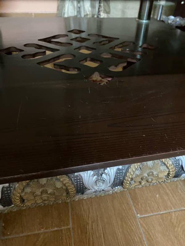 new condition center table for sale 5