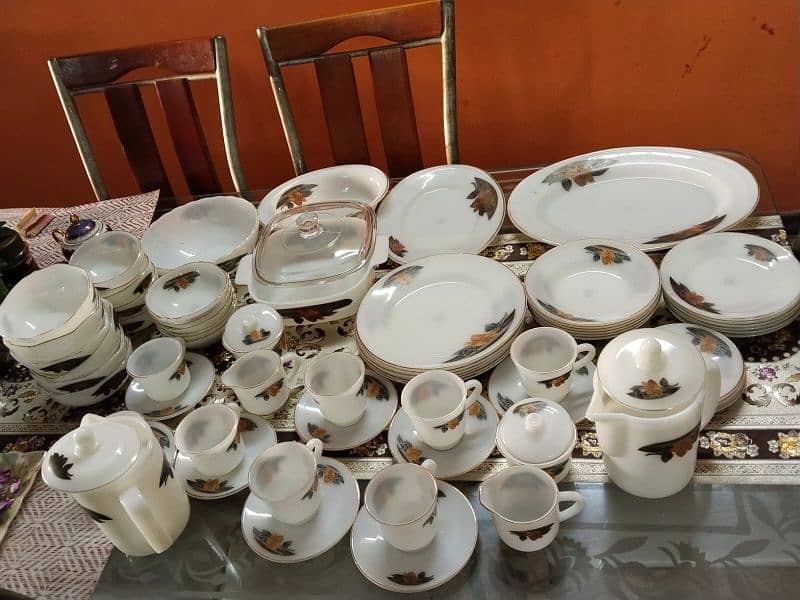 White Glass Marble Dinner set, Service for 6, unused 0