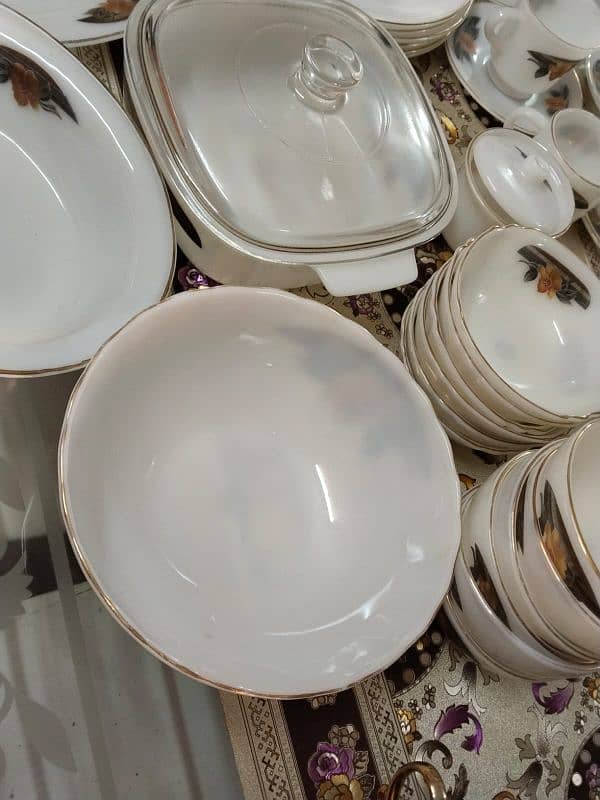 White Glass Marble Dinner set, Service for 6, unused 2