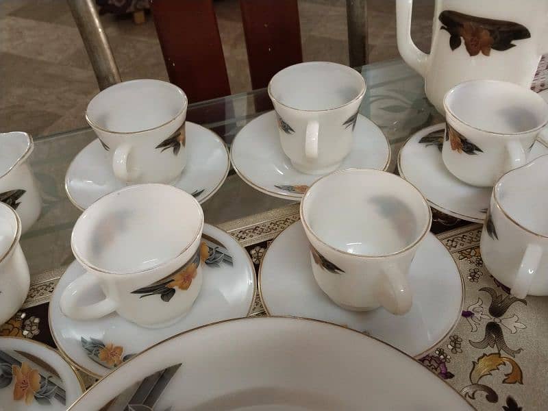 White Glass Marble Dinner set, Service for 6, unused 8