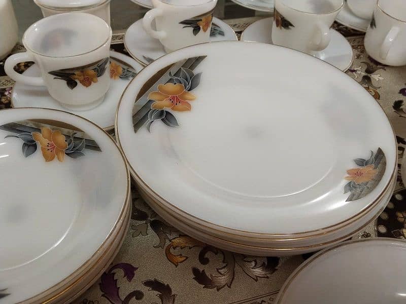 White Glass Marble Dinner set, Service for 6, unused 9