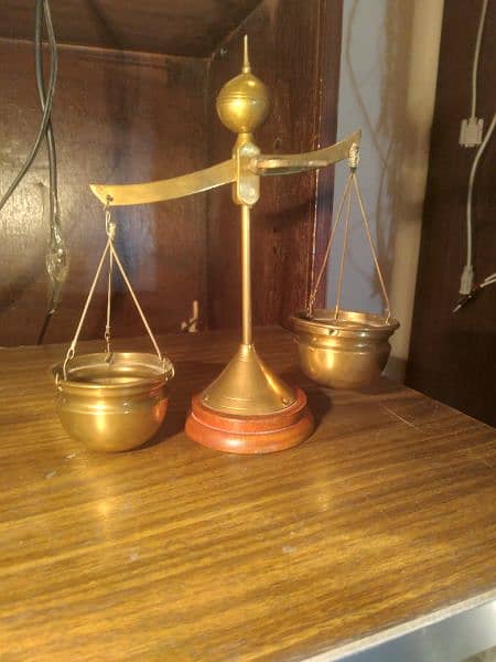 vintage antique brass  waight balance 1