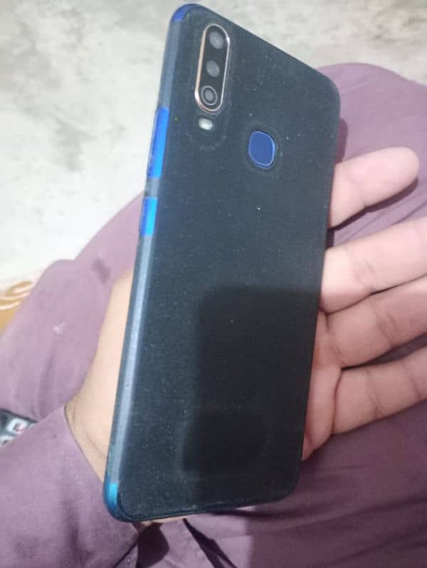 vivo 1901 mobile good condition 4