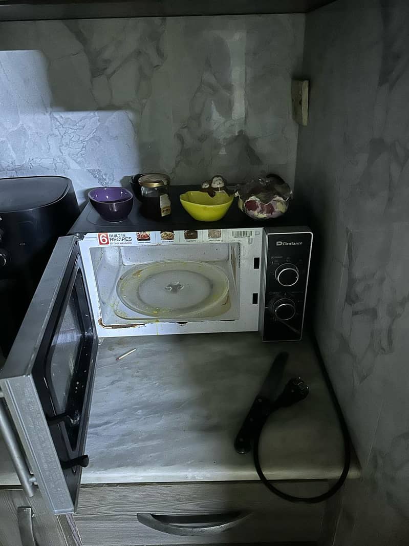 Dawlance microwave for sale 1