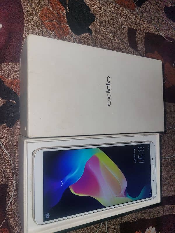 oppo F5 6/64 gb 3