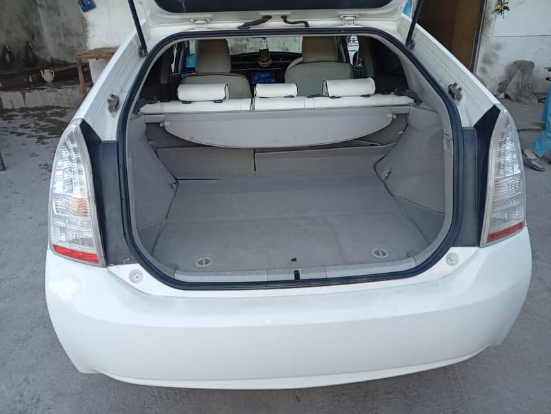 Toyota Prius 2010 1.8 cc 3