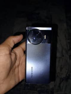 Tecno Spark 20 pro plus