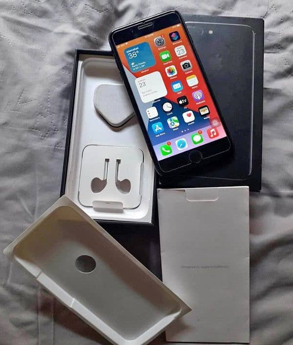 iphone 7 plus 256 GB PTA approved 0348362872 my WhatsApp number 1