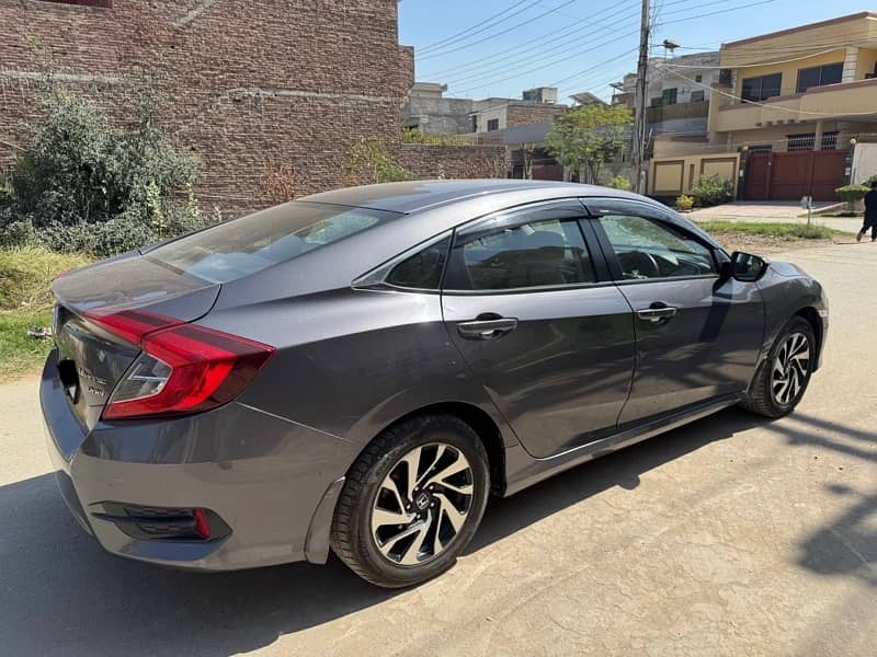 Honda Civic Oriel 1.8 CVT ivtec 2018 2