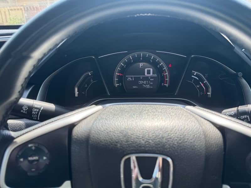 Honda Civic Oriel 1.8 CVT ivtec 2018 6