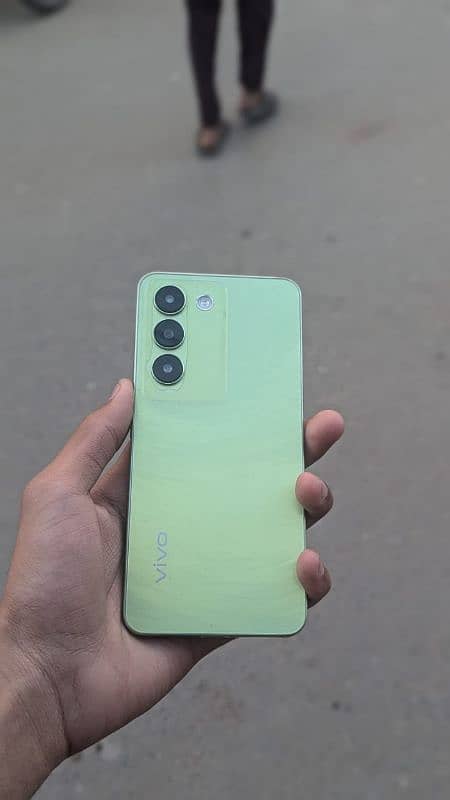 vivo y100 8/256 3