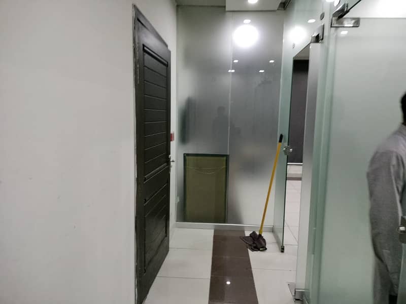 4 Marla 3rd Floor For Rent With Lift In DHA Phase 6 Lahore 4