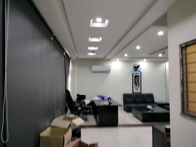 4 Marla 3rd Floor For Rent With Lift In DHA Phase 6 Lahore 11