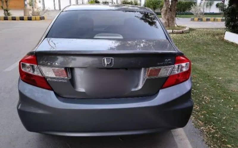 Honda Civic Prosmetic 2015 Well maintained 1