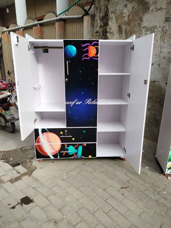 3 door kids cupboard / baby wardrobe / Almari. 0316,5004723 5