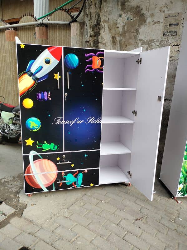 3 door kids cupboard / baby wardrobe / Almari. 0316,5004723 6