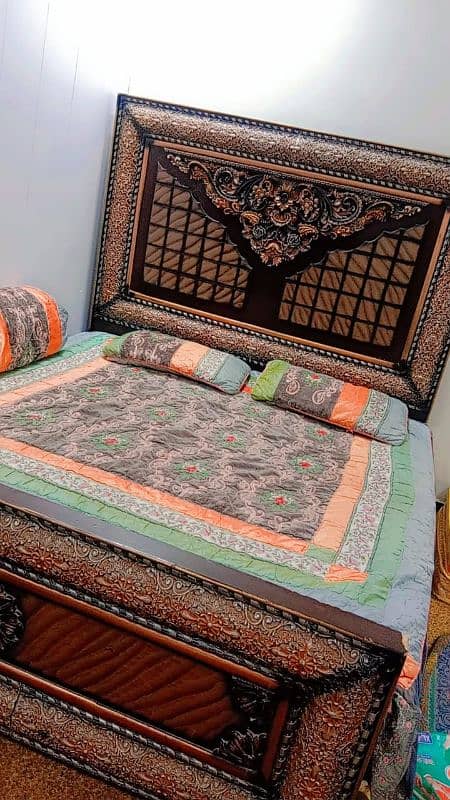 wooden bed with dressing 3