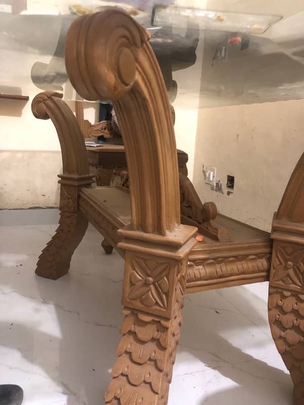 Dining tables good condition of glass 1