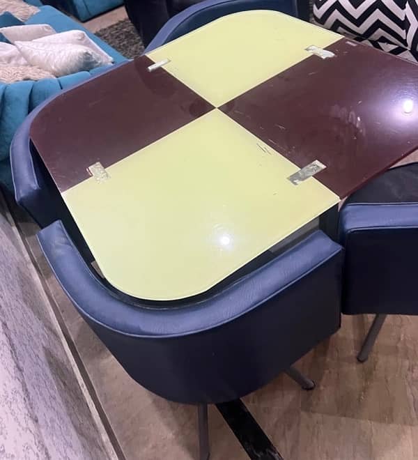 smart 4 person dinning table 2