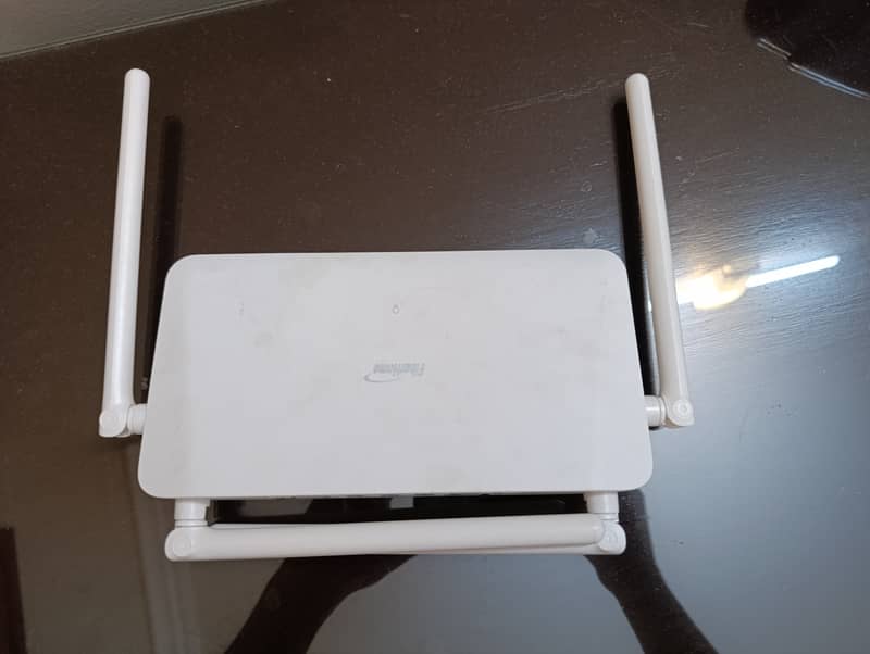 FiberHome SR1041E router 0