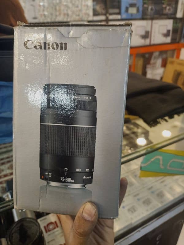 Canon 1300D 2 Lenses 75/300   18/55 6