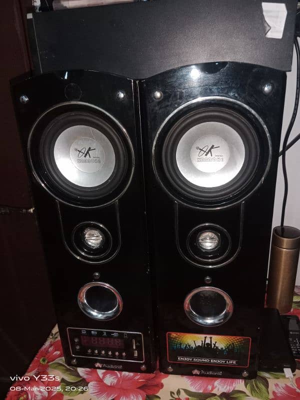 All ok audionic speaker condition 10/9 no any repairs 2