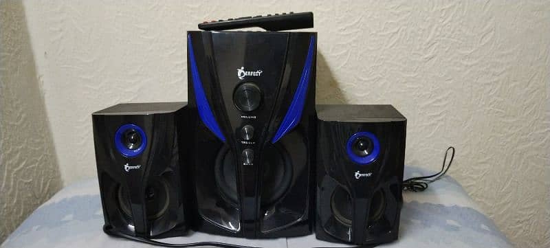 derfect compny speakers 0