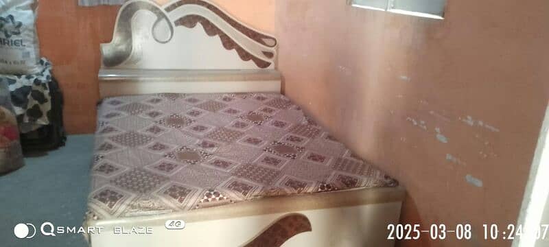 bed with mattres /Dressing for sale in karachi  03350215296 0