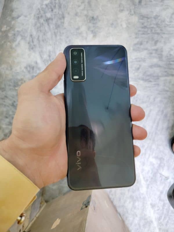 vivo y20s sale 4