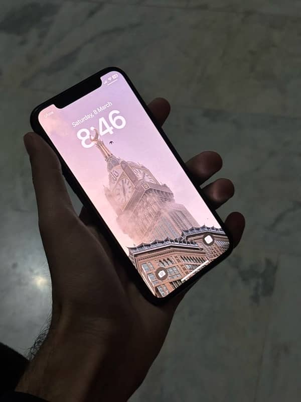 IPHONE 11 PRO 1