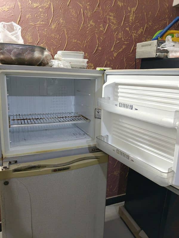 Dawlance 9170WBD Fridge for Sale – Excellent Condition! 1