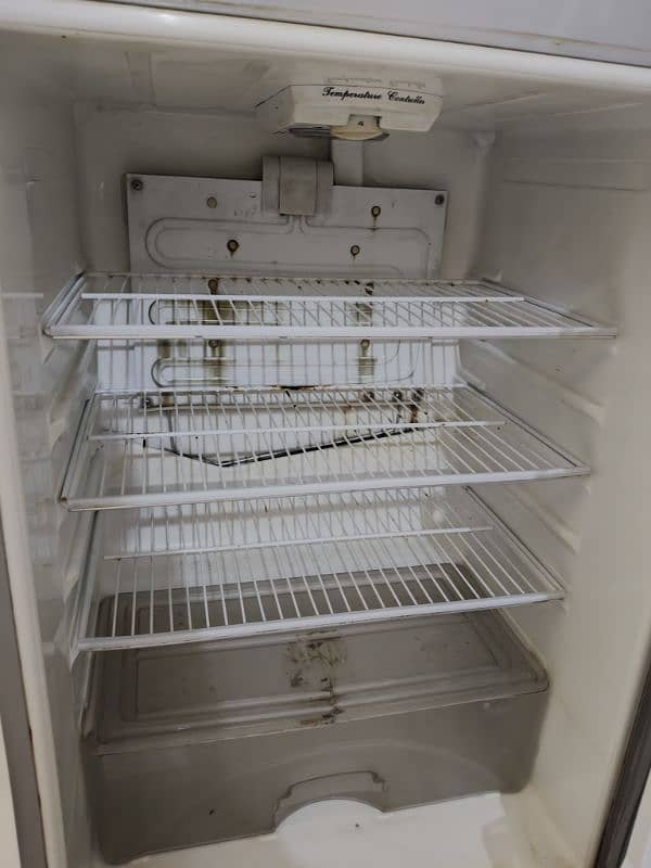 Dawlance 9170WBD Fridge for Sale – Excellent Condition! 7