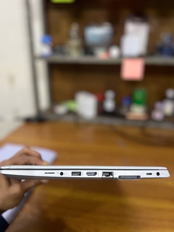 Hp elitebook i5 8 generation 2