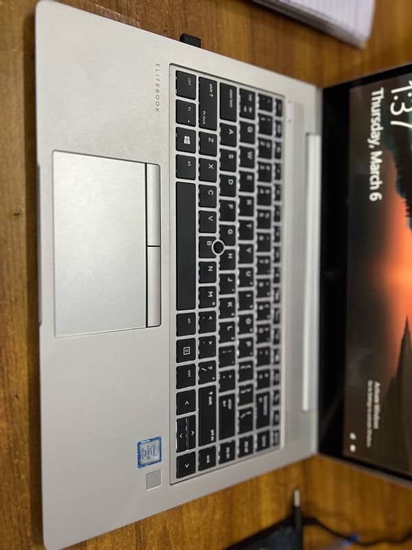 Hp elitebook i5 8 generation 6