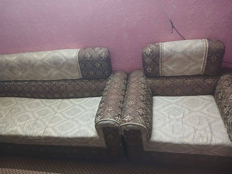 3 peice sofa set in wooden 1