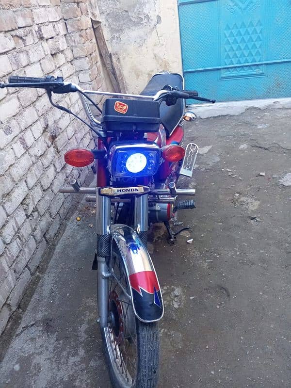 Honda 125 2022 model  10/10 condition 170k 8